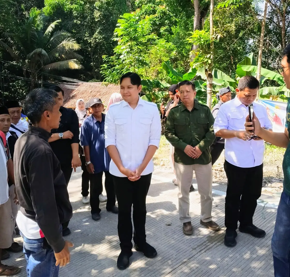 Pastikan Pengerjaan Sesuai Standar, Bupati Cianjur Monitoring Pengerjaan Jalan di Tanggeung