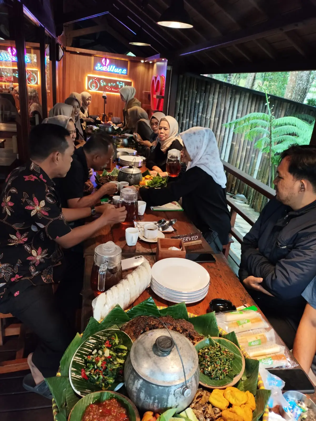 Sunda Plus Sevillage Padukan Kuliner Sunda dan Timur Tengah untuk Wisatawan Lokal hingga Arab