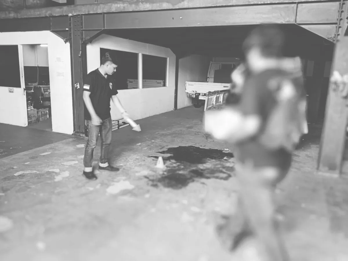 Terekam CCTV, Terduga Pelaku Kejar Pria ke Gudang Motor Rancabali Cianjur, Bacok Hingga Tewas