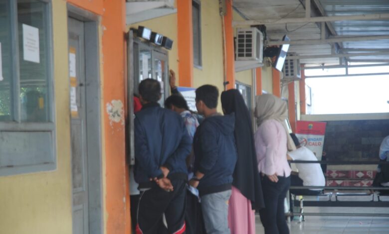 Dinas Kependudukan dan Pencatatan Sipil (Dukcapil) Kabupaten Cianjur mencatat sebanyak 1.310 penduduk pindah ke kabupaten lain.