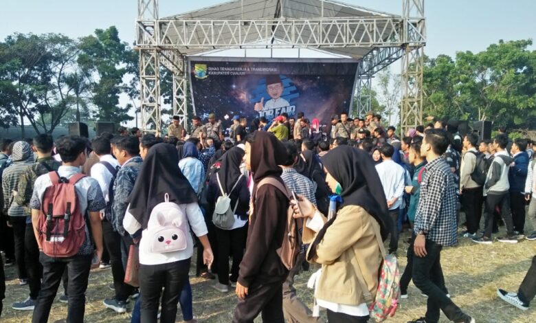 Ribuan Pencari Kerja Padati Job Fair Cianjur