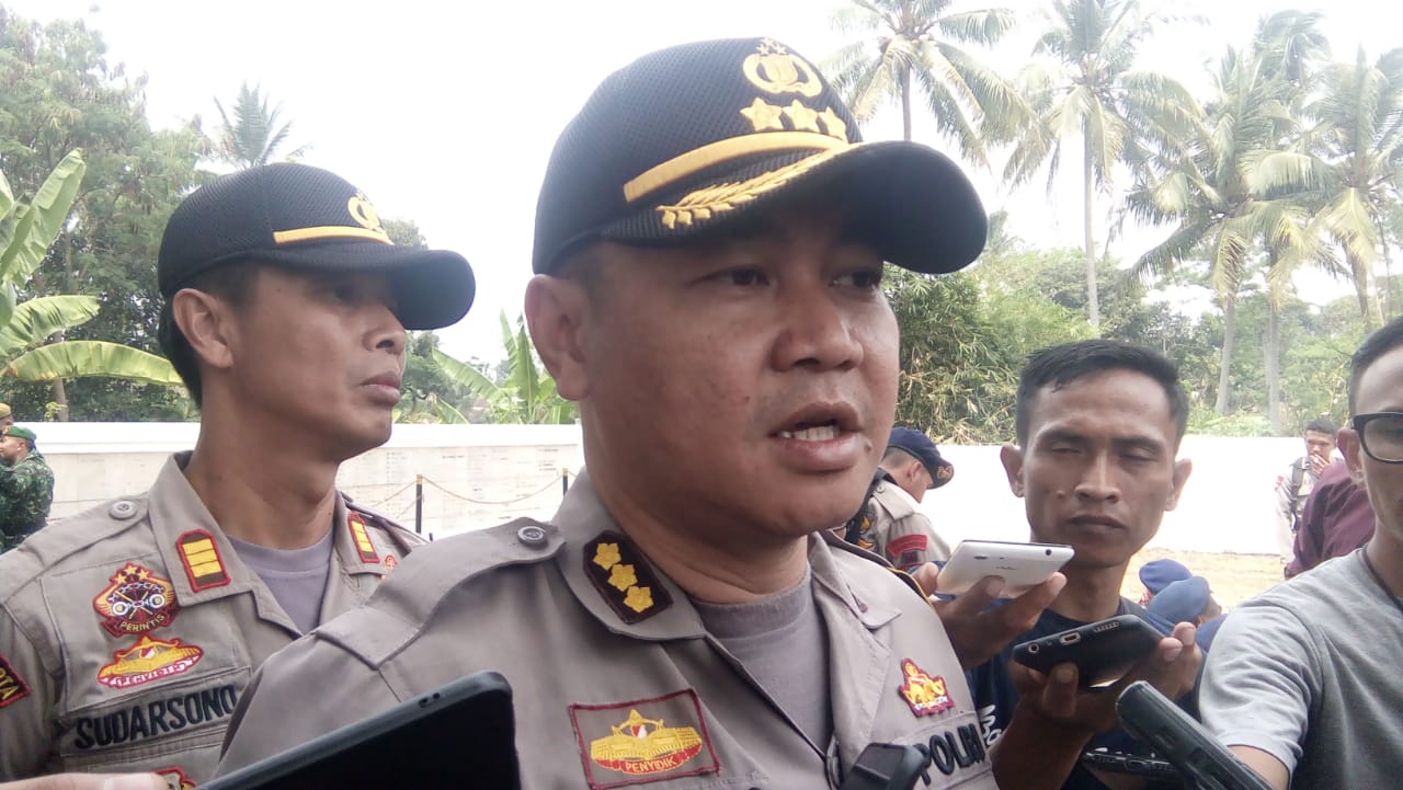 Empat Polisi Terbakar, Lima Tersangka Diamankan, Ini Perannya