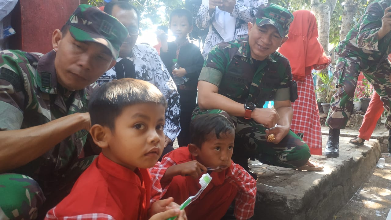 Peringati HUT TNI Ke 74, Kodim 0608 Cianjur Gelar Bakti Sosial