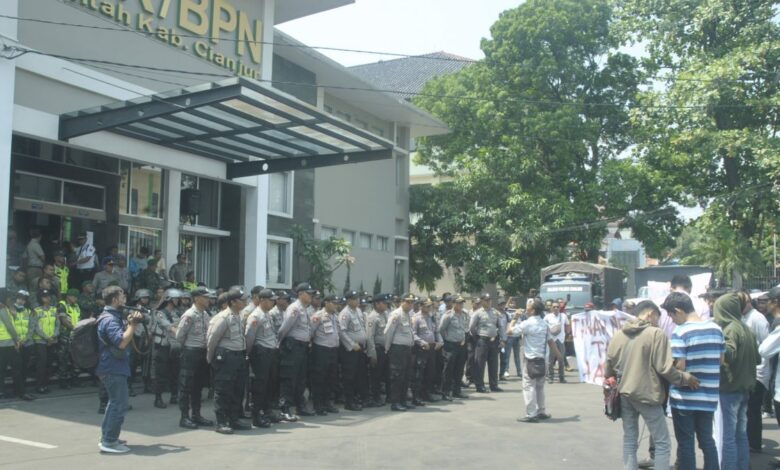 Banyak Kejanggalan, Rumpun Cianjur Unjuk Rasa ke ATR/BPN