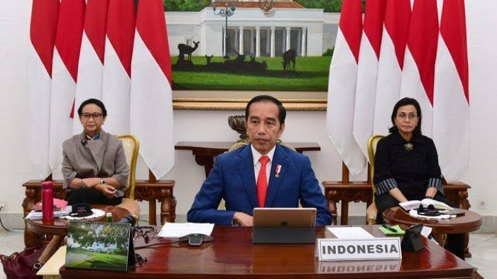 Presiden RI Joko Widodo mengumumkan pembebasan dan diskon tarif listrik untuk masyarakat.