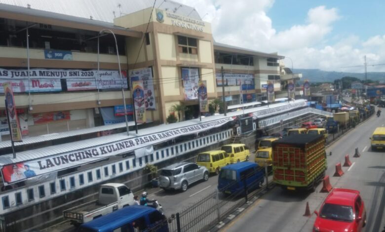 Beragam Alasan Pengunjung Pasar Cipanas Tak Pakai Masker