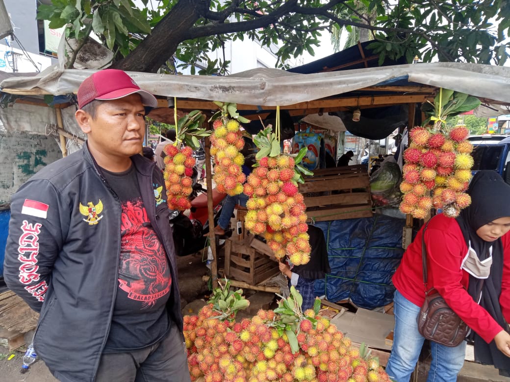 Musim Rambutan Tiba, Pedagang Musiman Mulai Menjamur di Cianjur