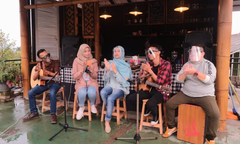 Grup Band Asal Cipanas, Widi X Siap Gebrak Pasar Musik Indonesia