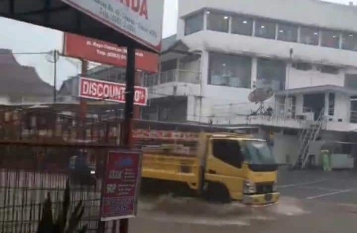 Banjir cipanas pacet