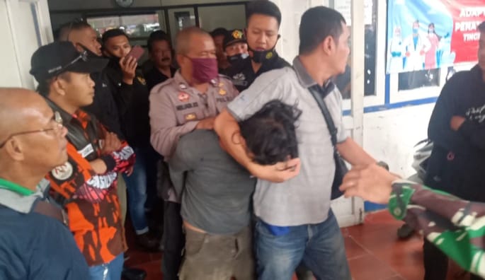 Ketahuan Hendak Mencuri Motor, Seorang Pria di Cibeber Diamuk Warga