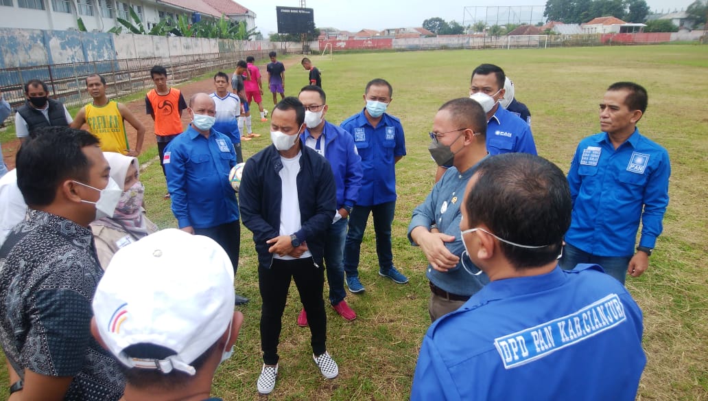 Bangkitkan Geliat Sepakbola di Cianjur, Stadion Badak Putih Akan Direnovasi