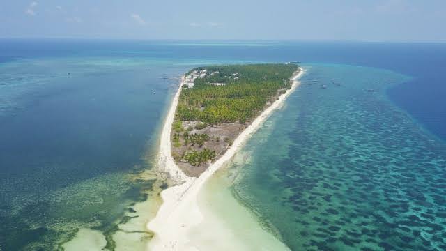 Pulau Lantigiang yang berada di Kepulauan Selayar, Sulawesi Selatan diduga dijual dengan harga Rp900 juta.