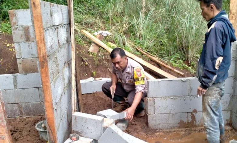 Sempat Tinggal di Gubuk Bekas Pos Kuburan, Rosidi Akhirnya Akan Memiliki Rumah yang Layak