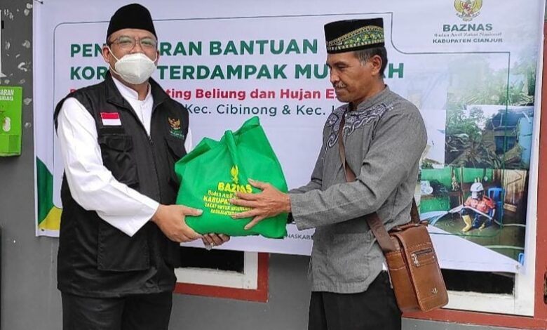 Baznas Cianjur Salurkan Bantuan Sembako pada Korban Bencana Alam di Cianjur Selatan