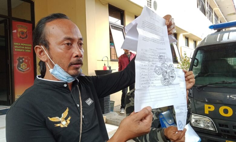 Geram, Dana BLT Dipotong! Puluhan Warga Desa Parakan Tugu Cijati Datangi Polres Cianjur