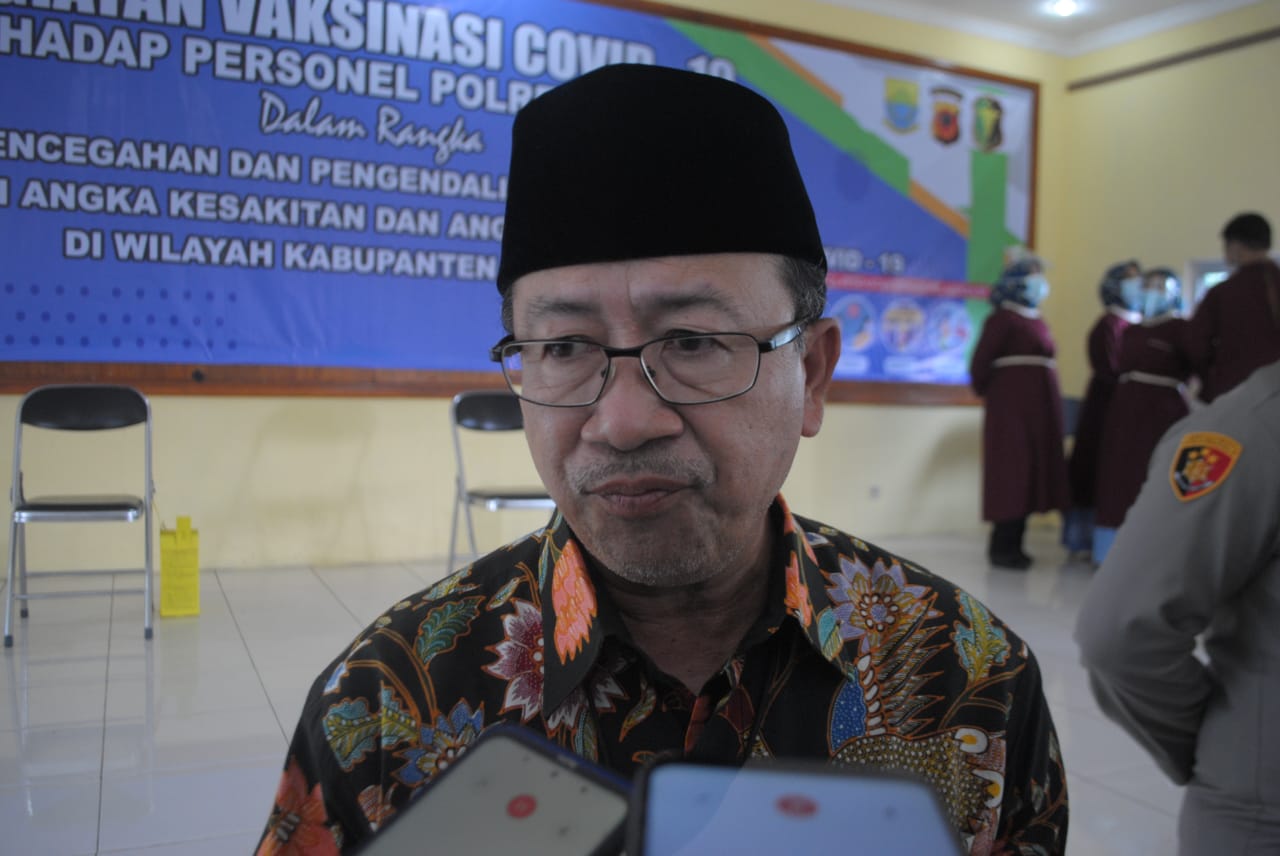 Aman dan Efektif, Plt Bupati Cianjur Buktikan Vaksin Covid-19 Ampuh