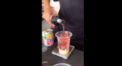 Heboh! Minuman Oplosan, Amer Campur Susu dan Soda, Netizen: Jangan Ditiru!