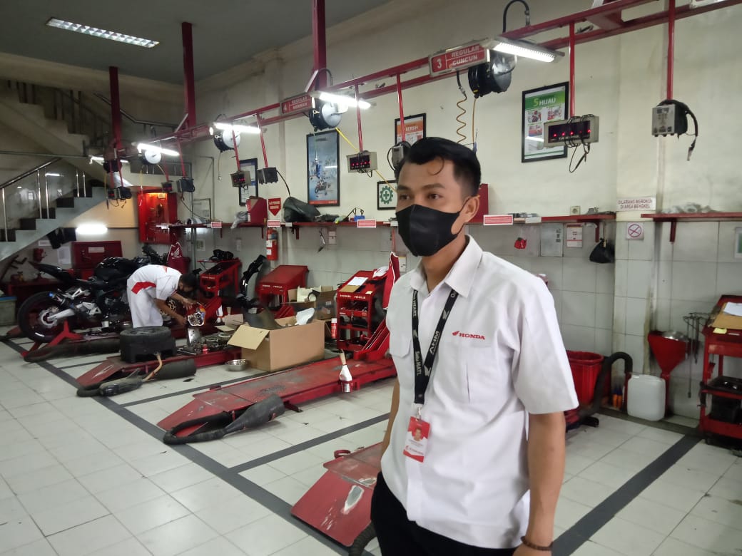 Bengkel AHASS Agung Motor Cianjur menerima servis semua sepeda motor Honda keluaran lama atau baru.