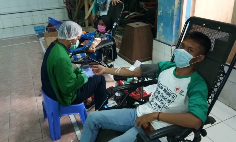 Peduli Kemanusiaan, Desa Susukan dan Sibat PMI Campaka Gelar Kegiatan Donor Darah