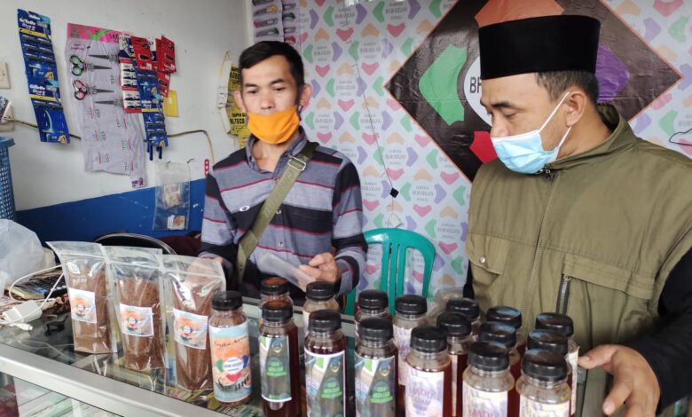 Terkendala Alat Produksi, Petani Gula Aren di Cianjur Minta Bantuan Pemerintah