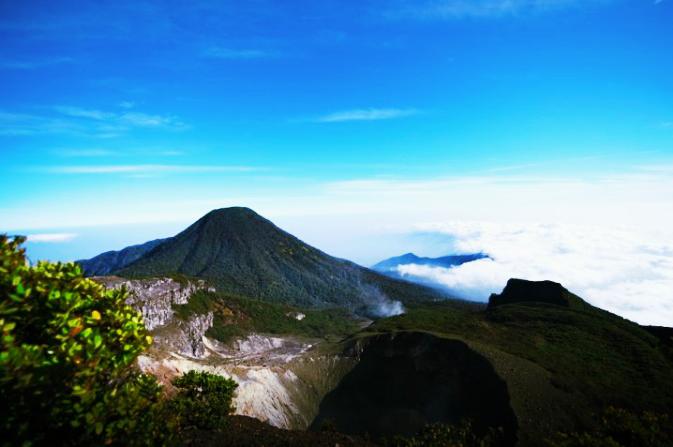 Kabar Baik! Semua Jalur Pendakian Gunung Gede Pangrango Akan Dibuka Besok