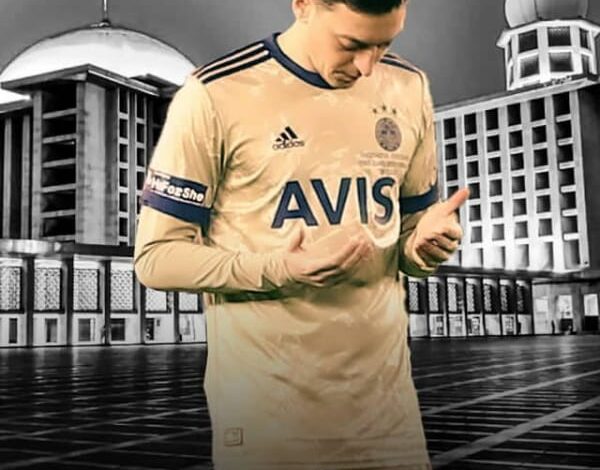 Bangga! Mesut Ozil Pajang Masjid Istiqlal di Akun Instagramnya, Netizen: Terima Kasih