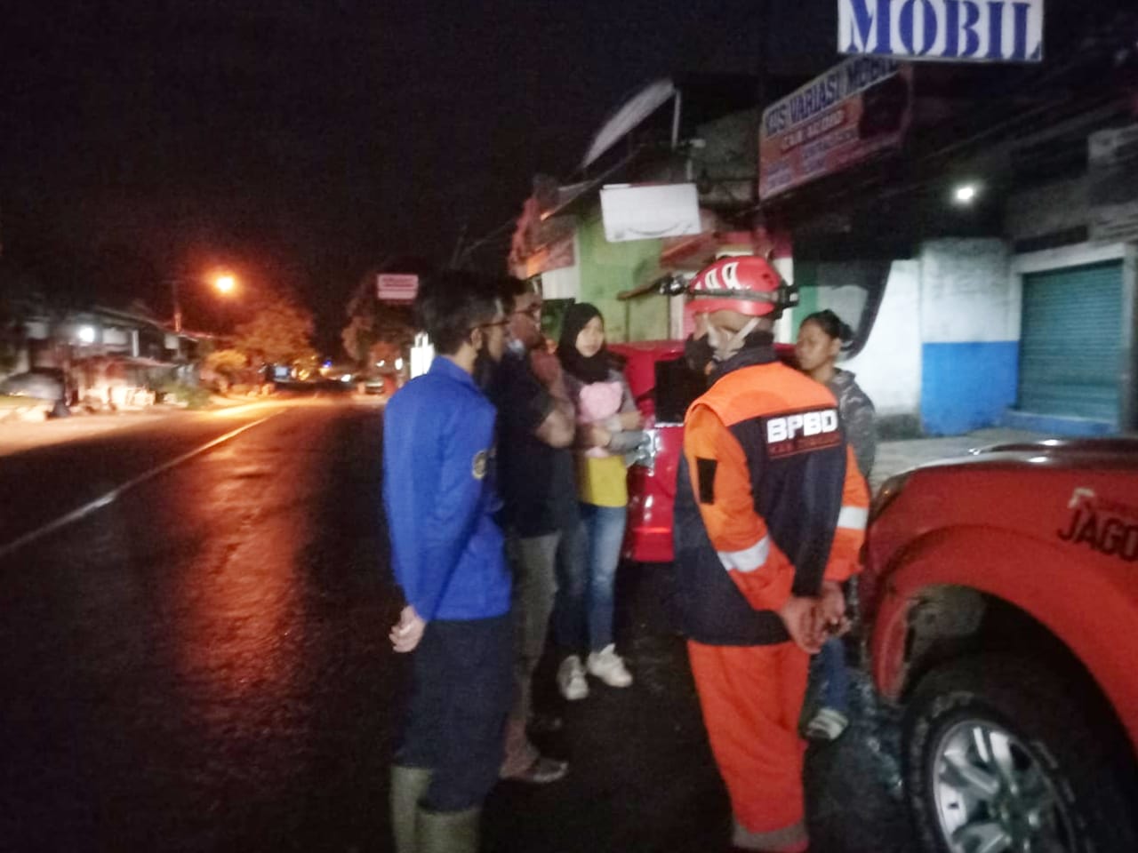 Nekad Loncat ke Sungai Cianjur Tengah Malam, Seorang Pria Tenggelam dan hingga Kini Belum Ditemukan