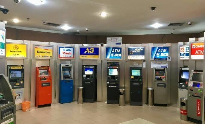 Kartu ATM 'Gesek' Bakal Diblokir, Cek di Sini Batas Waktu Seluruh Bank Terlengkap