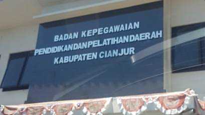 SEKDA DEFINITIF: Lima orang pejabat di lingkungan Pemkab Cianjur mendaftarkan diri pada bursa jabatan Sekda.(Foto: Afsal Muhammad/cianjurupdate.com)