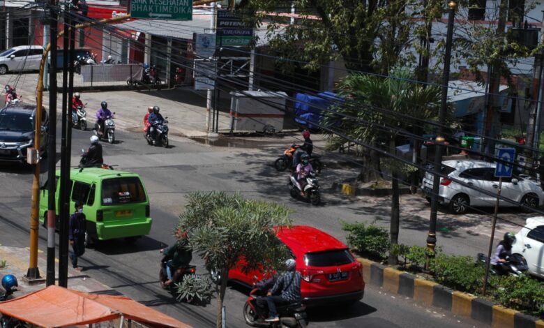 MUDIK: Antisipasi lonjakan mudik lebih awal, 700 personel gabungan perketat penjagaan di perbatasan Cianjur. (Foto: Afsal Muhammad/cianjurupdate.com)