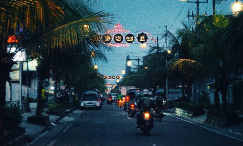 LARANGAN MUDIK: Pemerintah melarang kegiatan mudik lebaran 2021 untuk menangani Covid-19 namun tetap memperbolehkan wisata.(Foto: Afsal Muhammad/cianjurupdate.com)