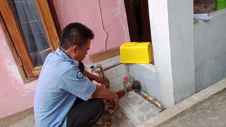 Tingkatkan Pelayanan, Perumdam Tirtamukti Cianjur Terus Perbaiki Pipa Bocor