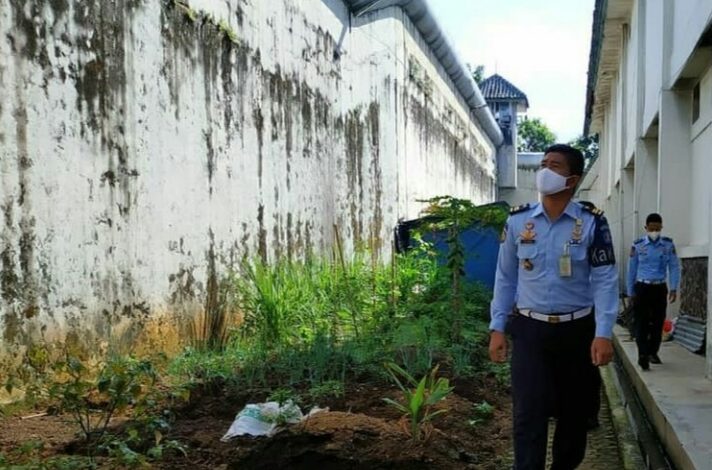 Antisipasi Gangguan Keamanan, Lapas Cianjur Gencarkan Pemeriksaan di Area Brandgang