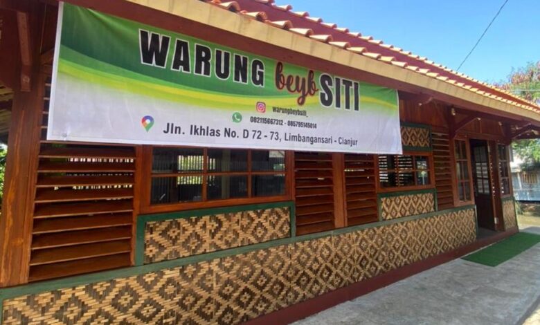 Nikmatnya Makan di Warung Beyb Siti, Ada Paru Mercon yang Enak Bingits!