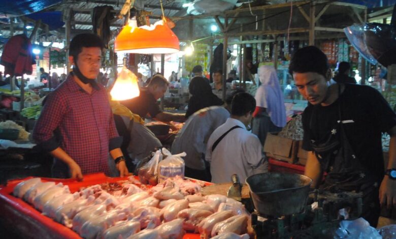 Pedagang Pasar Induk Cianjur Tolak Kebijakan PPN Sembako