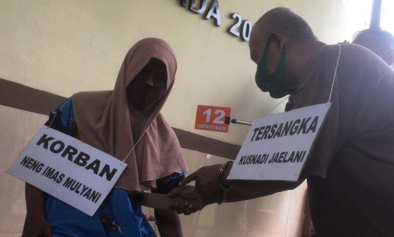 Reka Adegan Pembunuhan Perawat Imas, Tersangka Tusuk Korban Empat Kali