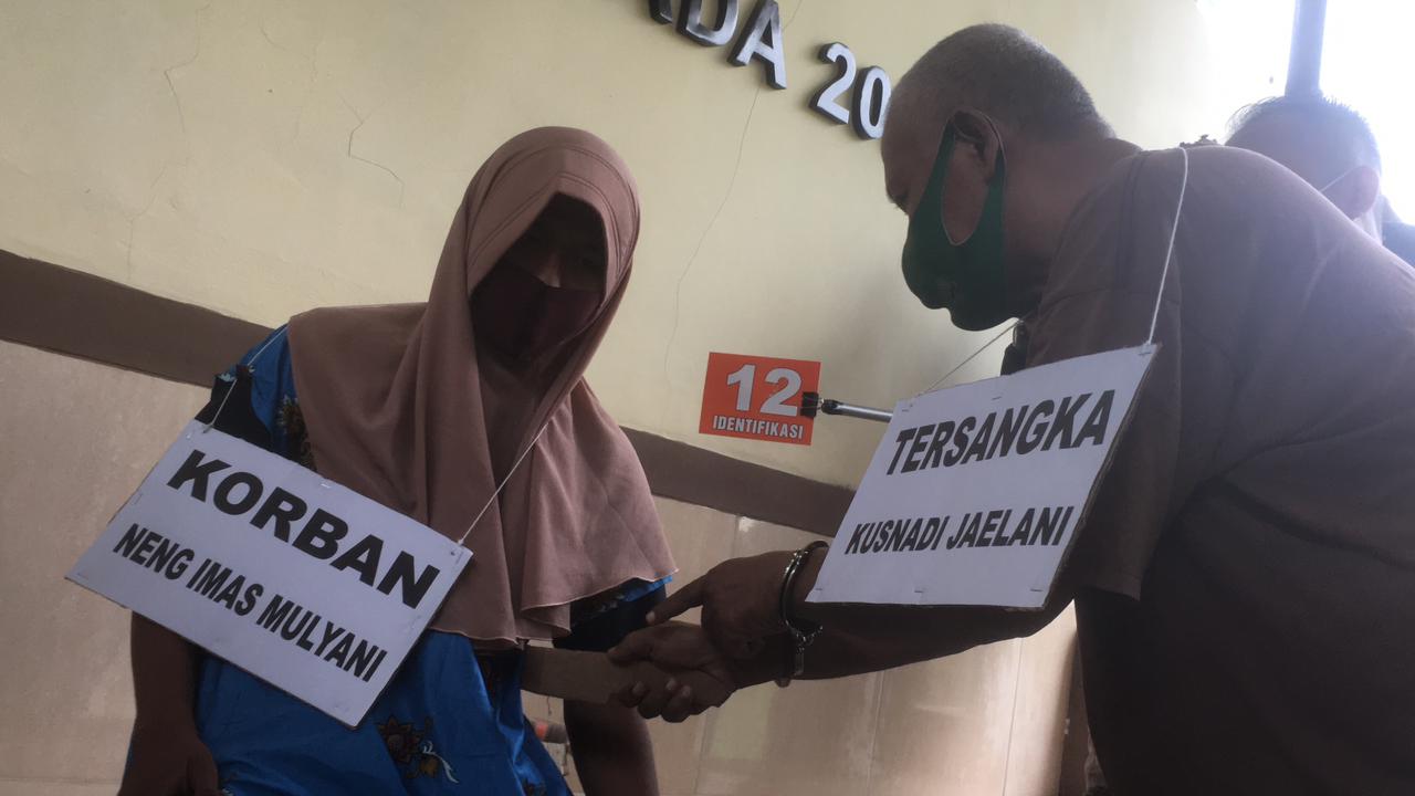 Reka Adegan Pembunuhan Perawat Imas, Tersangka Tusuk Korban Empat Kali