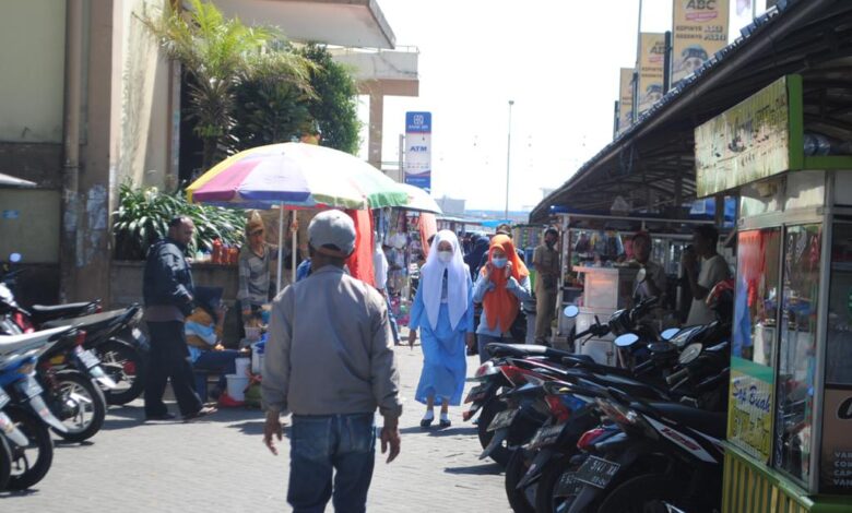 Cegah Penularan Covid-19, Pengelola Pasar Cipanas Gencar Terapkan Prokes