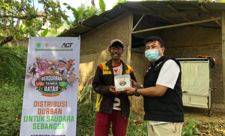 Global Qurban-ACT Cianjur, Distribusikan 12 Ekor Sapi pada Masyarakat