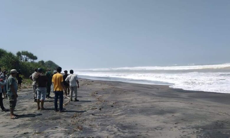 Lima Warga Terseret Ombak Pantai Cieurih Sindangbarang, Satu Orang Masih Hilang