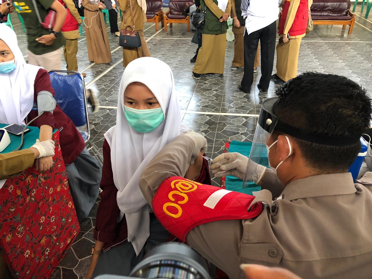 Polres Cianjur Targetkan 1.000 Vaksinasi bagi Siswa di SMAN 1 Ciranjang