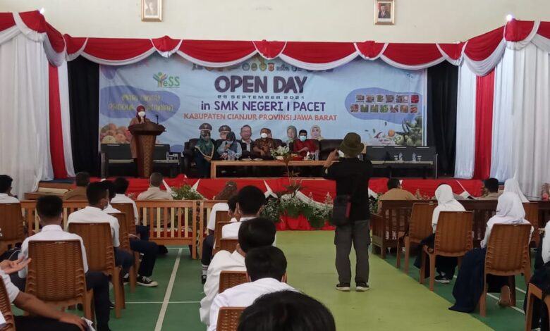 Gaet Minat Siswa, SMKN 1 Pacet Gelar Open Day dan Program Yes Petani Milenial