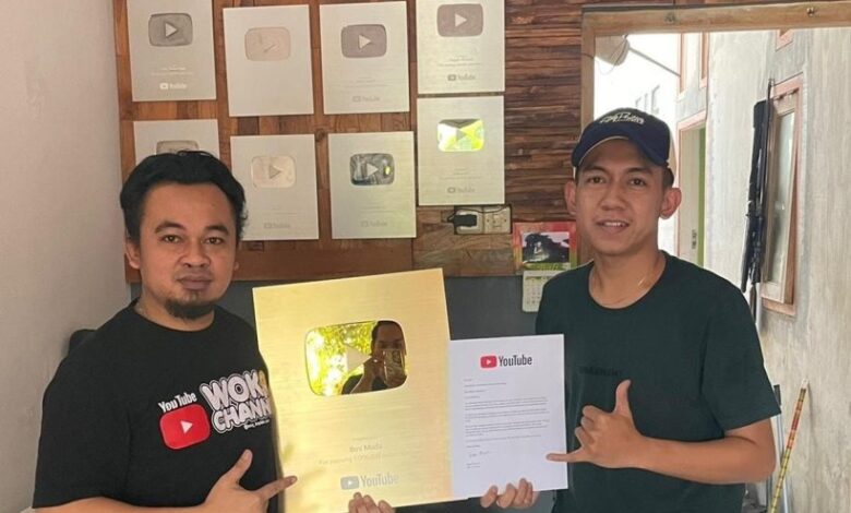 Pemuda Kampung YouTuber Tajir Melintir, Penghasilan Sampai Ratusan Juta