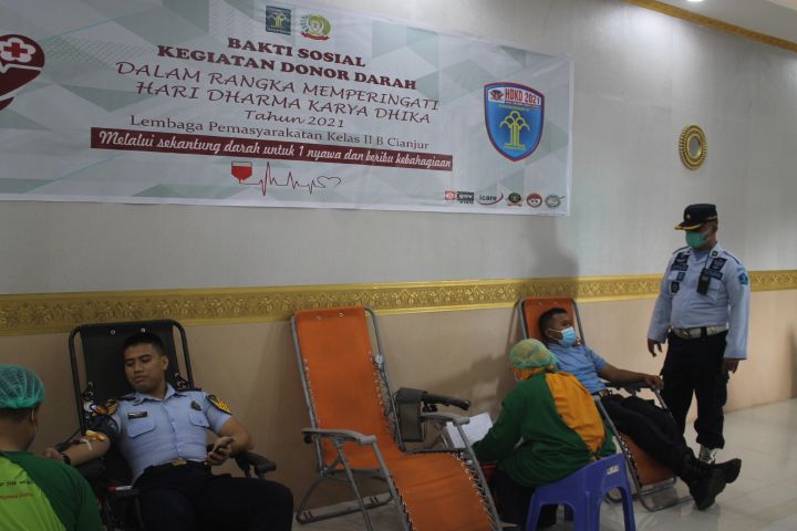 Peringatan HDKD 2021, Lapas Cianjur Gelar Donor Darah dan Pembagian Sembako