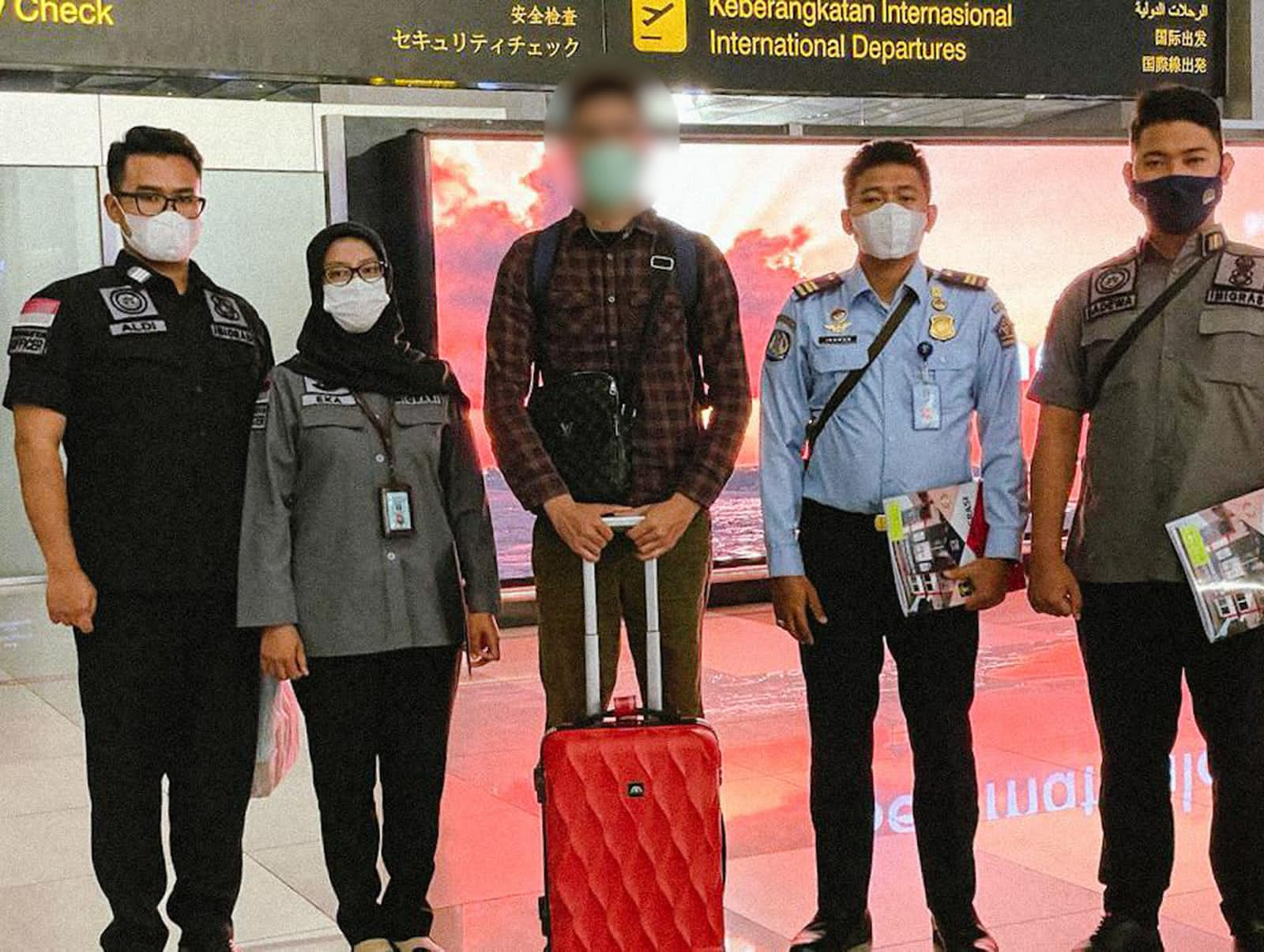 Imigrasi Cianjur Deportasi Seorang WNA Asal Aljazair karena Overstay