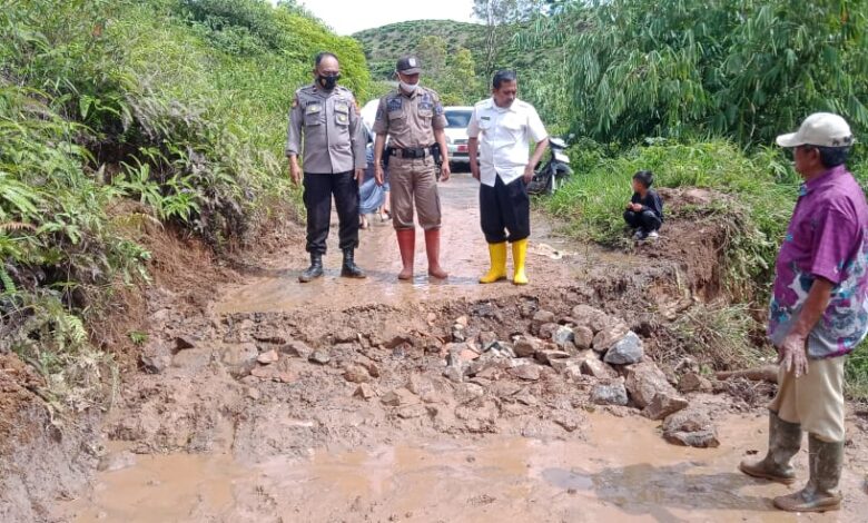 Akses Jalan di Kecamatan Takokak Belum Bisa Dilalui Kendaraan, Camat: Masih Menunggu Alat Berat