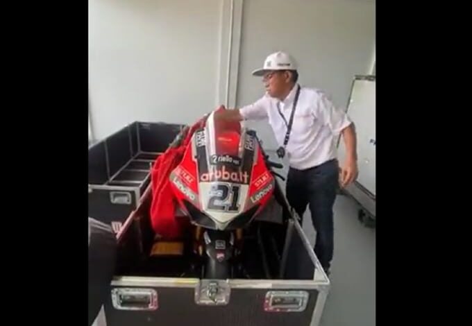 Viral! Logistik Tim Ducati untuk Ajang WSBK Indonesia Dibuka Tanpa Izin