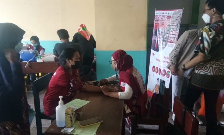 Kejar Target, PMI Cianjur Gencarkan Vaksinasi Covid-19 di Tingkat RW