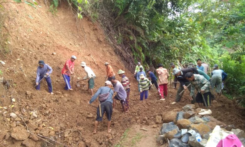 Korban Longsor Takokak Bertambah jadi Tujuh Orang