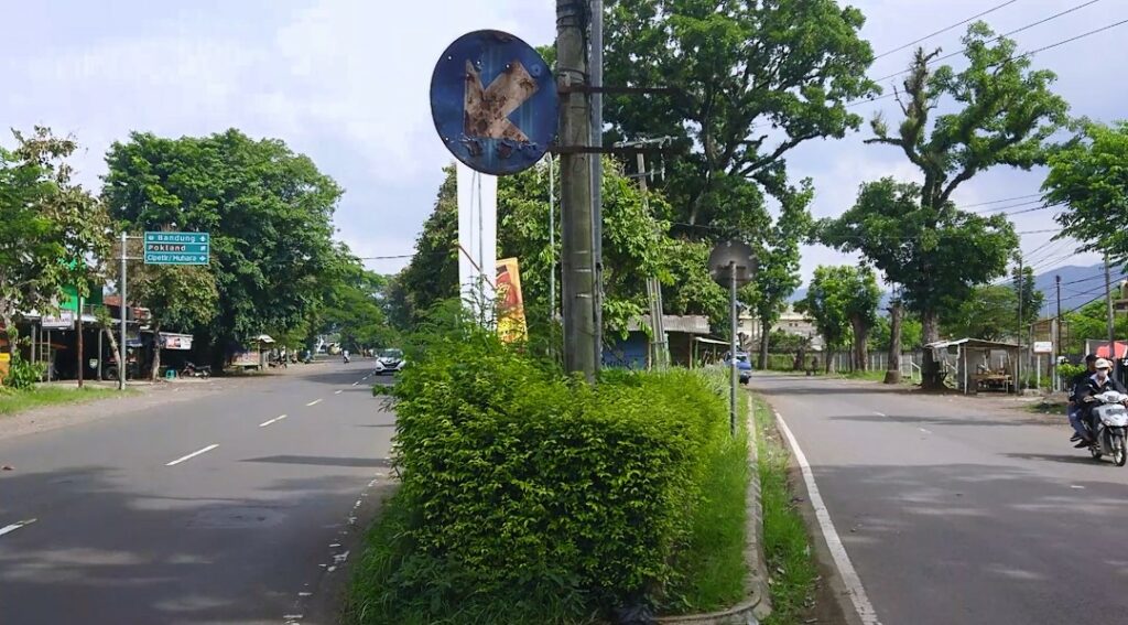 Jalan Cagak Eks Tol Citarum Rawan Kecelakaan, Banyak yang Lawan Arah!